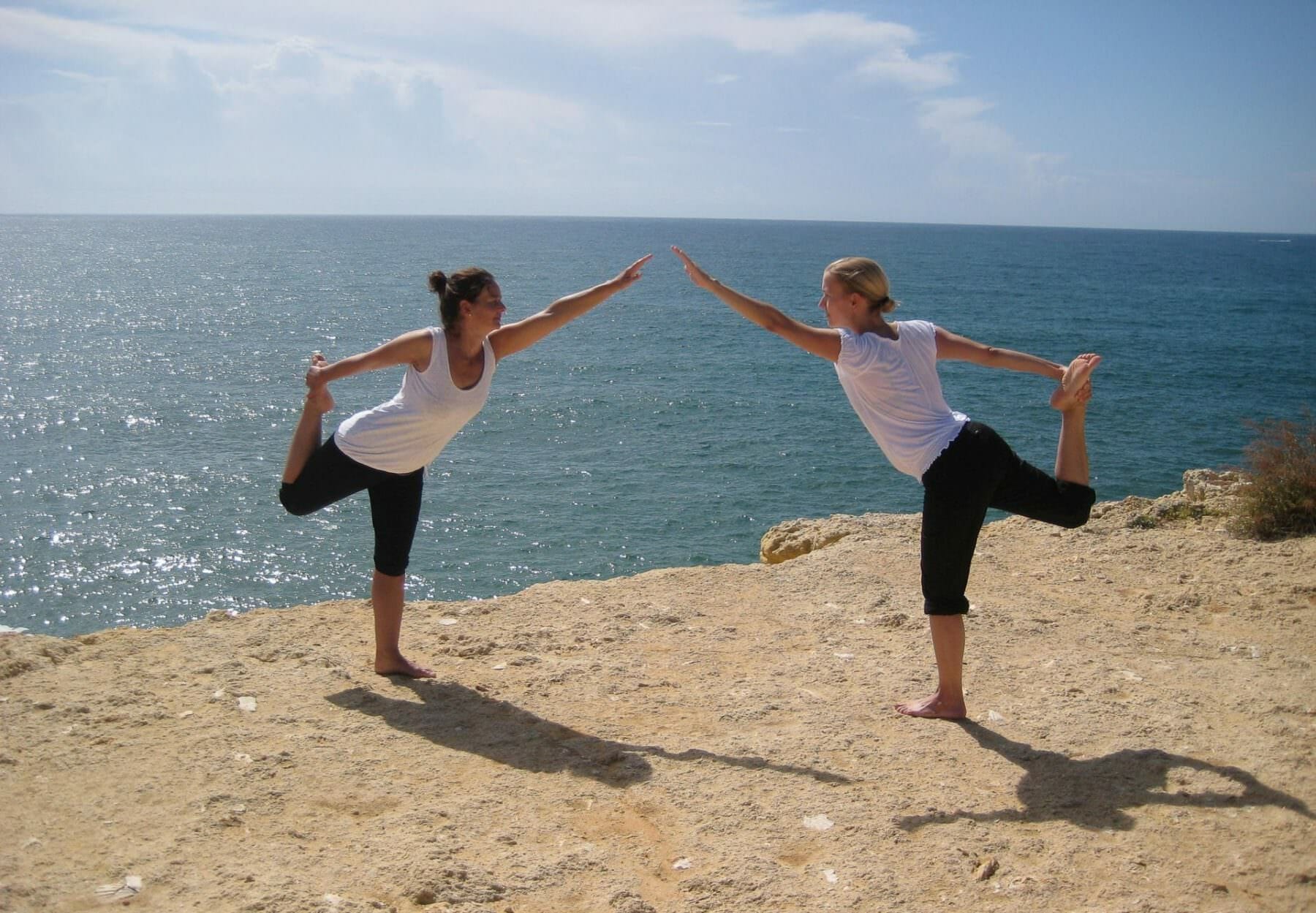 Yoga im Urlaub am Meer