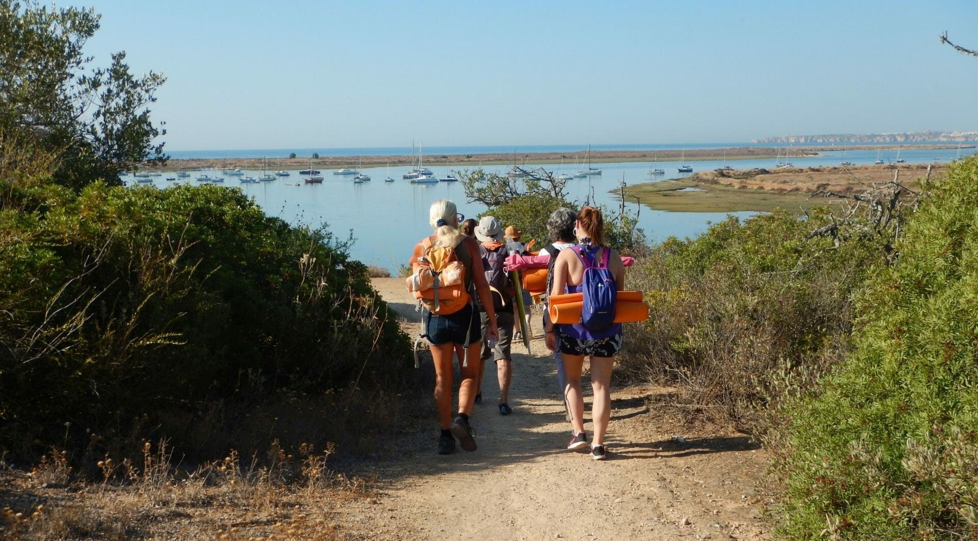 Hiking with Yoganature