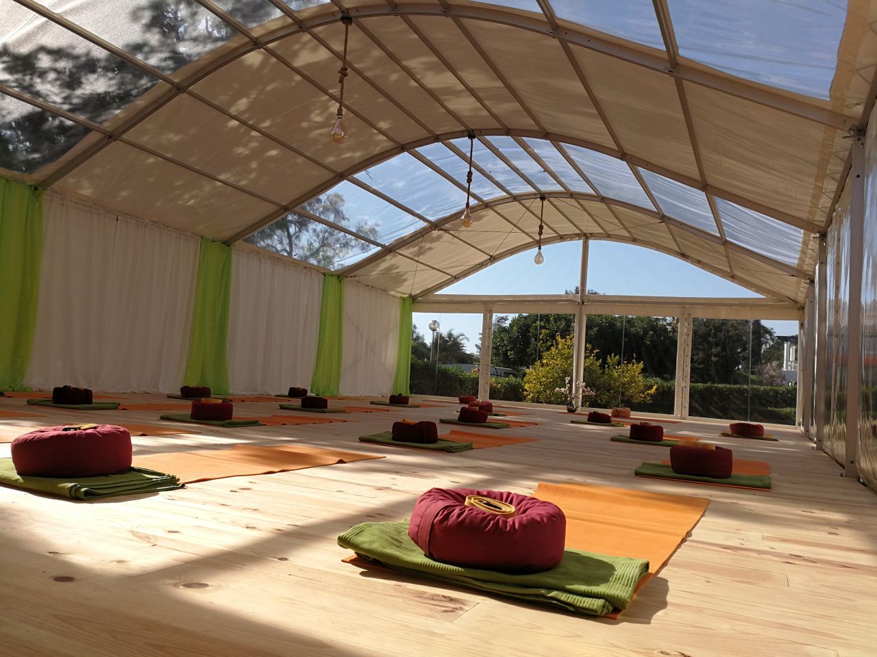 Yoga Pavilion Sommer Retreat